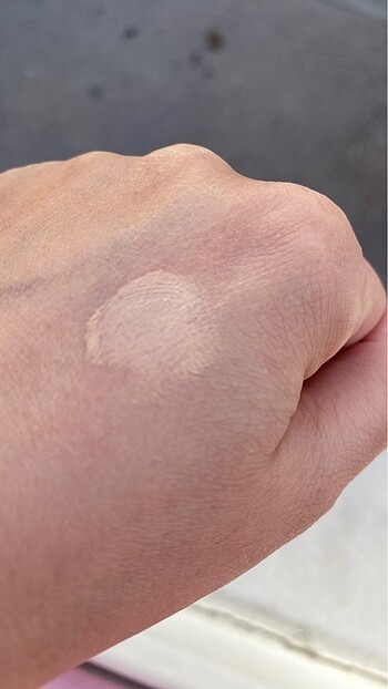 Beden Renk Lancôme teint idole 010 beige albâtre