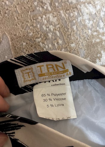 44 Beden siyah Renk Zebra Desenli Piliseli Kadın Midi Etek