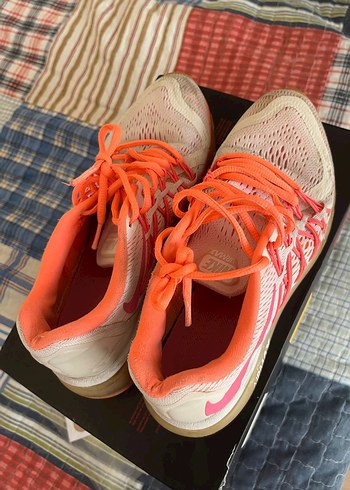 38 Beden Nike AirMax Kadın Spor Ayakkabı
