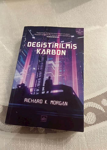 Değiştirilmiş Karbon - Richard K. Morgan (ayraç dahil)