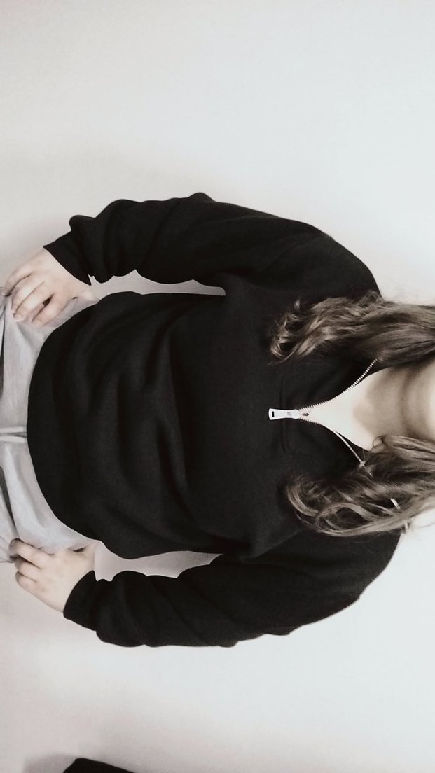 Kadın Siyah Yüksek Yakalı sweat - Görsel 4