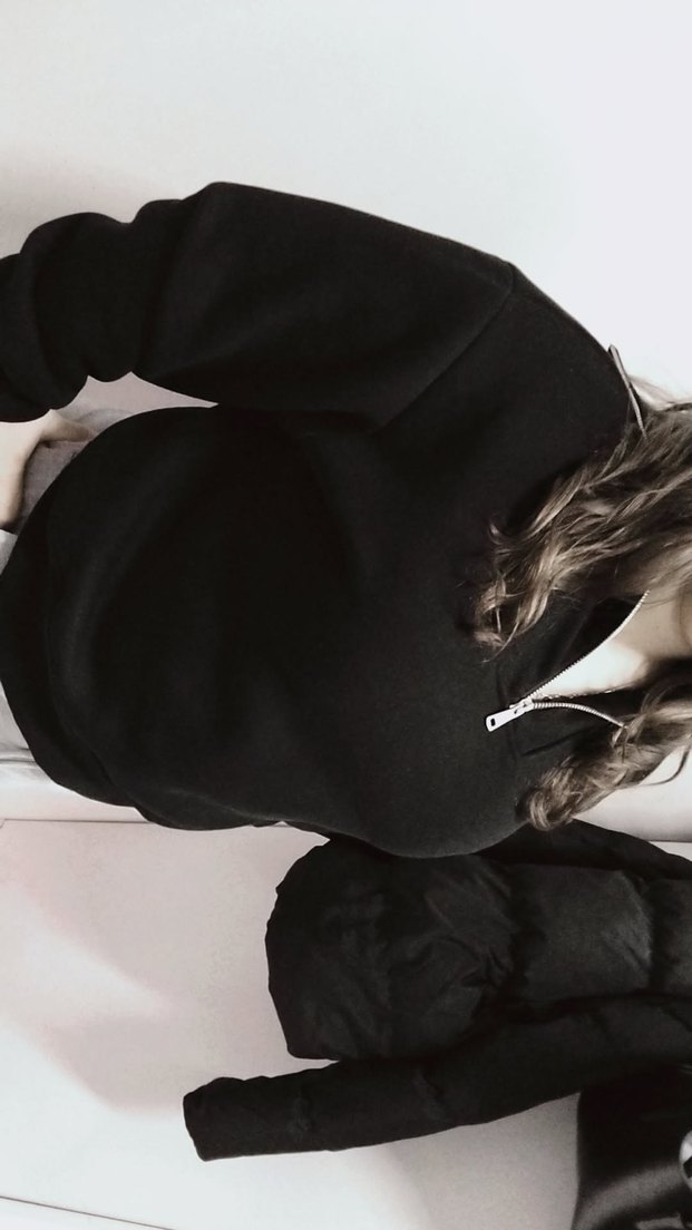 Kadın Siyah Yüksek Yakalı sweat - Görsel 3