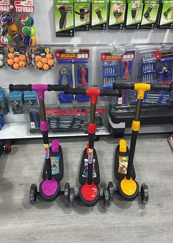 Renkli Çocuk Scooter'ı