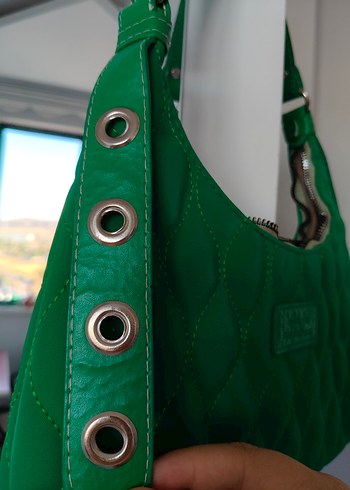 Yeşil Deri Tokalı Kadın Çanta - Görsel 2
