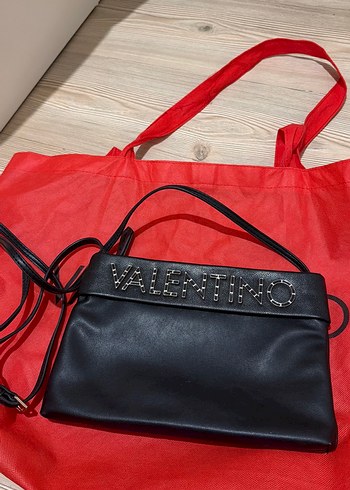 Valentino ürünü