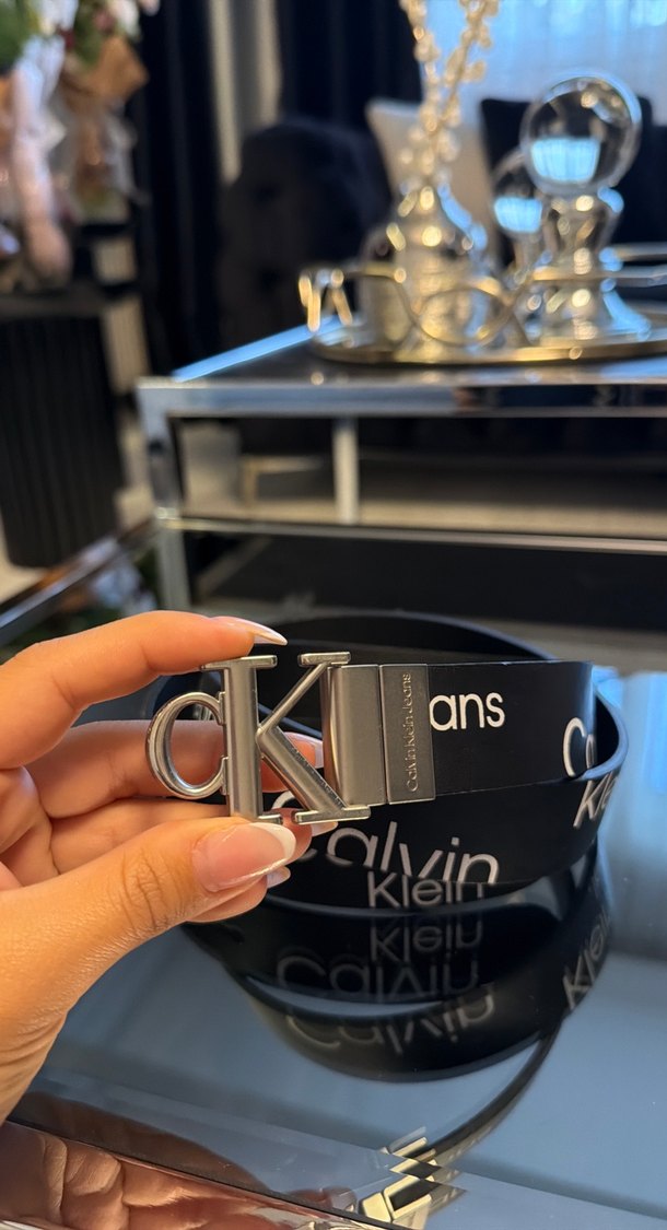 Calvin Klein Siyah Deri Kemer — görsel 2/4