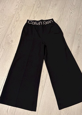Calvin Klein ürünü