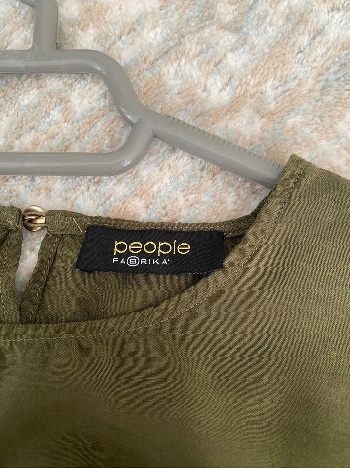 Düğmeli Kısa Kollu Haki Kadın Bluz - Görsel 3