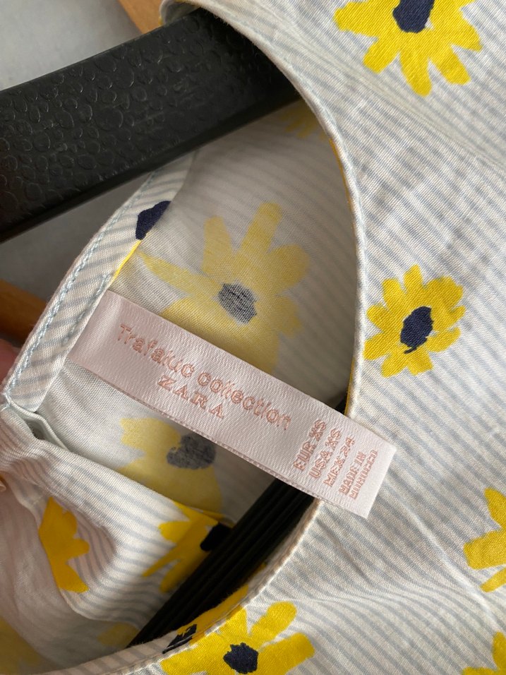 Zara Kız Çocuk Sarı Çiçekli Fırfırlı Bluz - Görsel 3