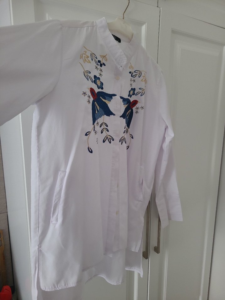 Nakışlı Beyaz Uzun Kollu Kadın Gömlek - Görsel 2