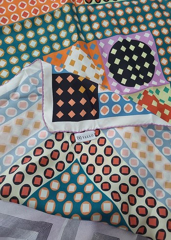 Düğmeli Çok Renkli Bohem Kadın Fuları - Görsel 2