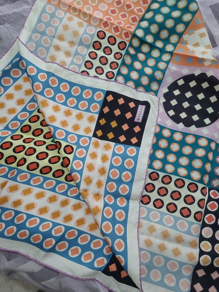 Düğmeli Çok Renkli Bohem Kadın Fuları - Görsel 3