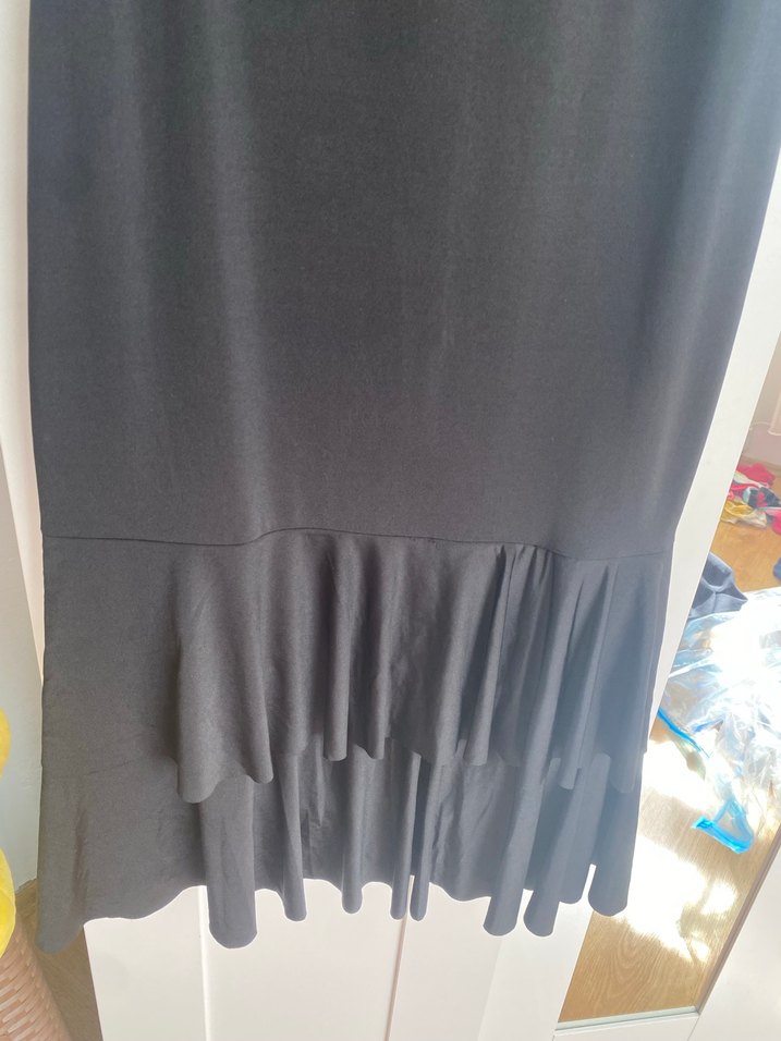 Siyah ince askılı trendyol elbise - Görsel 2