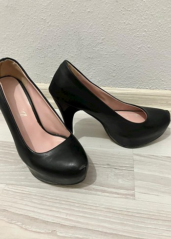 Siyah Topuklu Kadın Stiletto Ayakkabı