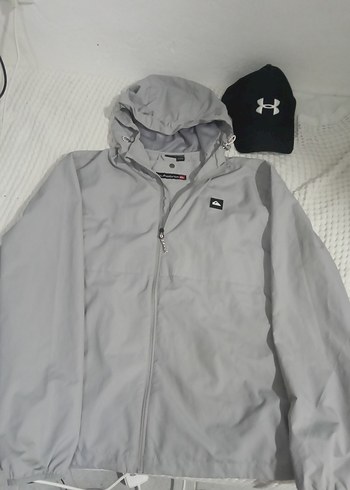 Orjinal sıfır Quiksilver Gri Kapüşonlu Erkek Fermuarlı Rüzgarlık - Görsel 2