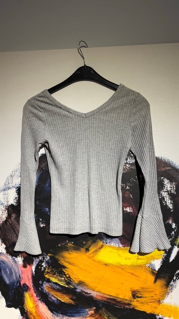 Gri V Yaka Uzun Kollu Örgü Mini Kazak - Görsel 4