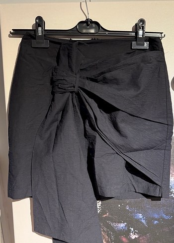 Kadın Siyah Keten Drapeli Mini Etek - Görsel 2