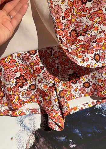 Kadın Kahverengi Askısız Crop Top ve Çiçekli Şort Etek - Görsel 5