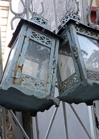Gri-Mavi Eskitilmiş Metal Mumluk