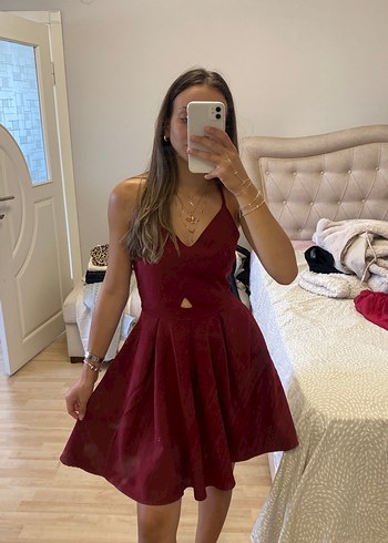Bordo Midi V Yakalı İnce Askılı Elbise