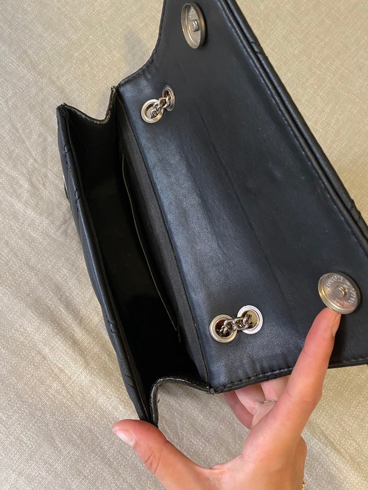 Zincir Detaylı Muadil Siyah Deri Kadın Çanta - Görsel 3