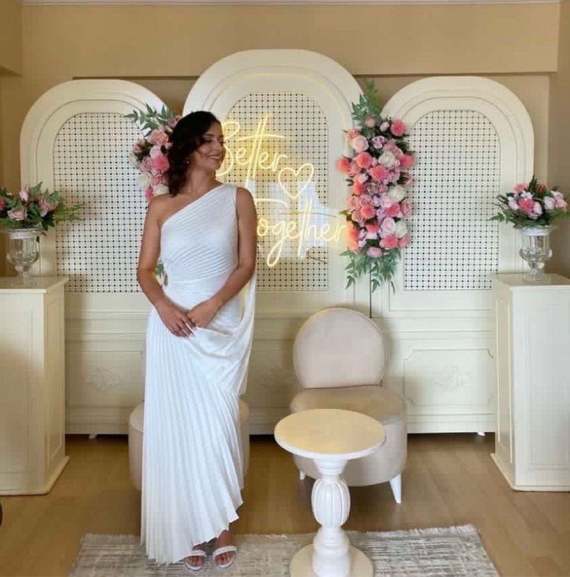 Modern Klasik Beyaz Düz Nişan Elbisesi - Görsel 4