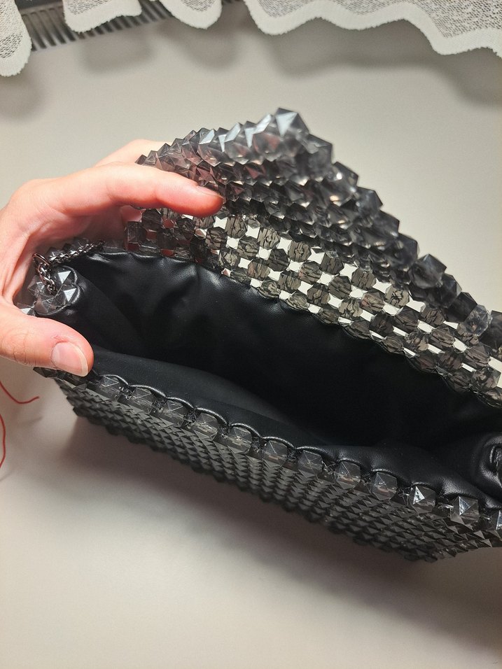 Zincir Detaylı Siyah Boncuk Kadın Çanta - Görsel 4