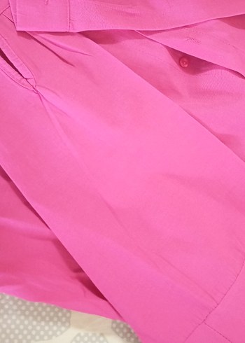 Pembe V Yaka Düğmeli Kadın Gömlek - Görsel 3