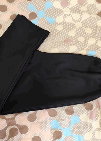 Siyah Kemerli Rahat Kesim Kadın Kot Pantolon - Görsel 4