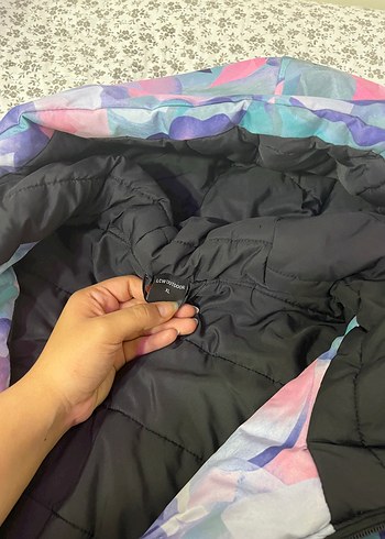 LC Waikiki Kadın Çok Renkli Tie-Dye Kapüşonlu kar montu