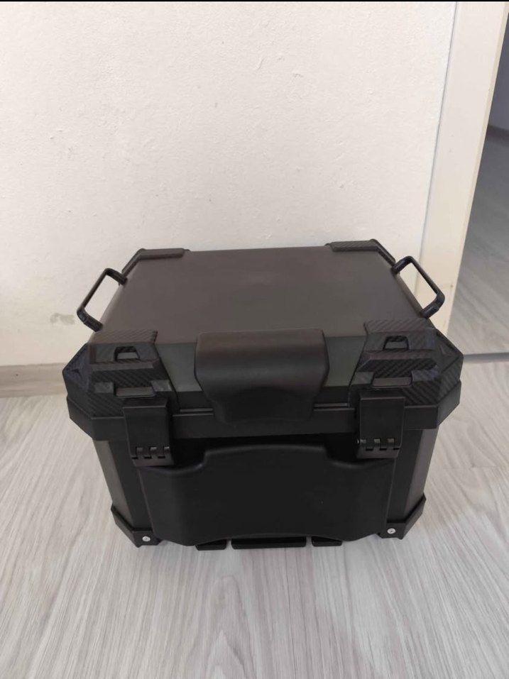 MOTOSİKLET ÇANTASI KARE TOPCASE(SIFIR) - Görsel 2