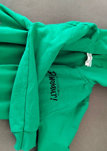 Erkek bebek için fermuarlı kapüşonlu yeşil eşofman üstü - Görsel 3