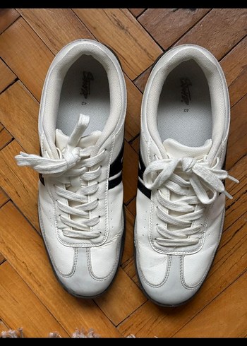 Beyaz Siyah Bağcıklı Platform Spor Ayakkabı - Görsel 2