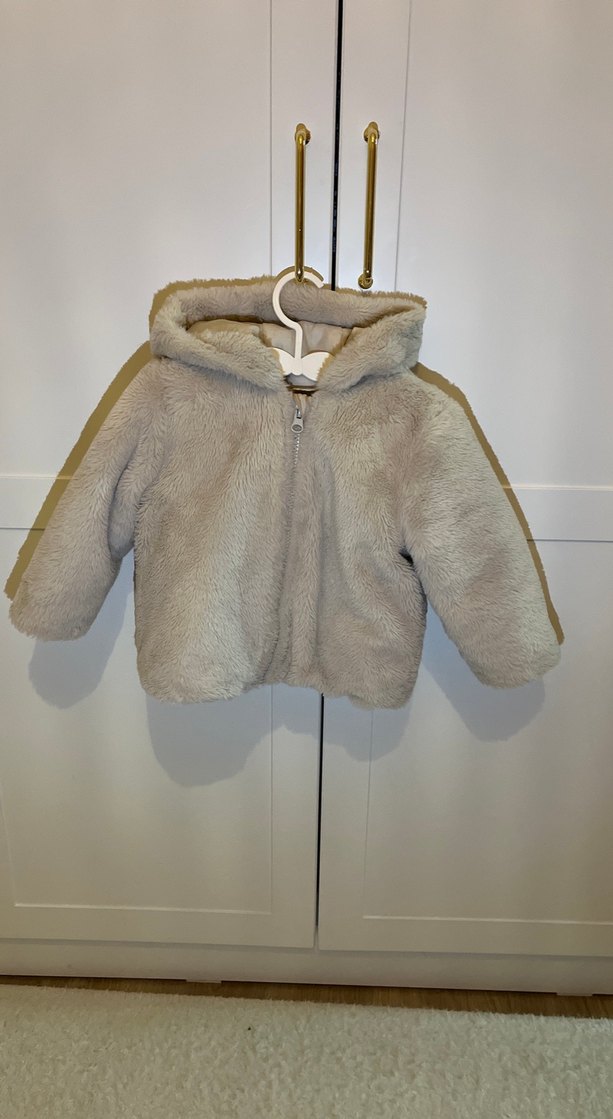 Krem Kapüşonlu Peluş Kız Çocuk Mont - Görsel 3