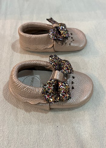 Boncuk Detaylı Bohem Kız Bebek İlk Adım Ayakkabısı - Görsel 2