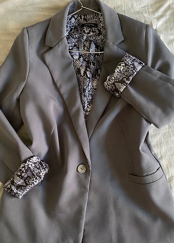 Gri Yılan Desenli Kadın Blazer Ceket
