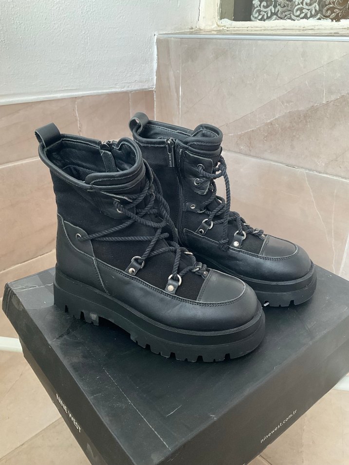 Siyah Deri Platform Topuklu Gotik Kadın Botları - Görsel 4