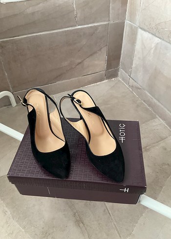 Klasik Siyah Topuklu Kadın Ayakkabı - Görsel 4