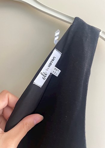 Siyah V Yakalı Drapeli Kadın Tulum - Görsel 5