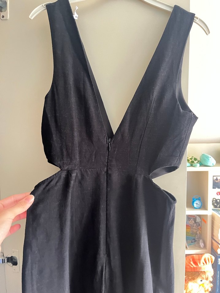 Siyah V Yakalı Drapeli Kadın Tulum - Görsel 4