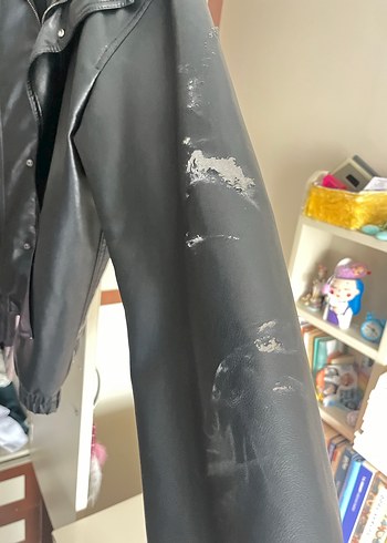 Düğmeli Siyah Deri Kadın Ceket kol defolu - Görsel 4