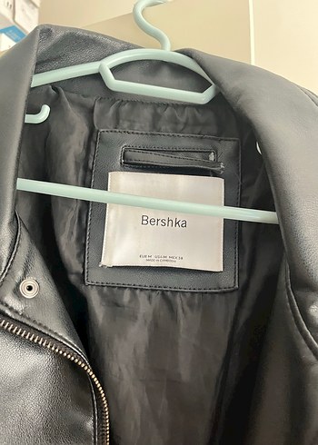 Düğmeli Siyah Deri Kadın Ceket kol defolu - Görsel 2