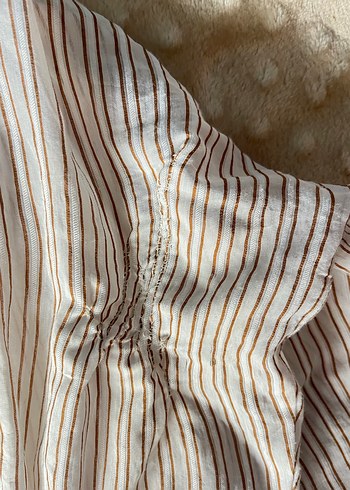 Bej Keten Düğmeli Kadın Gömlek kolunu ütüyle yaktım - Görsel 4