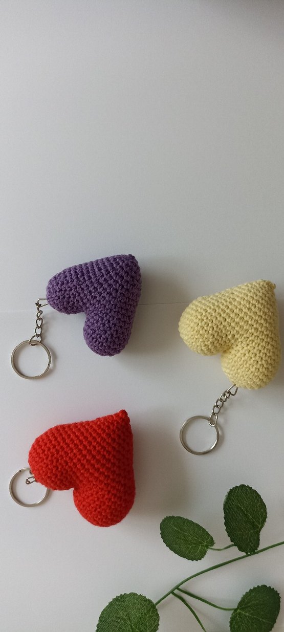 Renkli Örgü Kalp Anahtarlık - Görsel 2