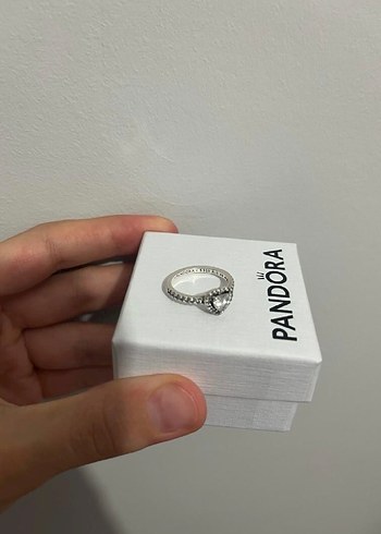 Pandora Pandora Beyaz Işıltılı Kalp Motifli Kadın Yüzük