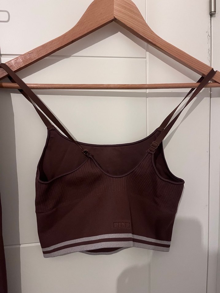 Victoria Secret Kahverengi Spor Tayt ve Crop Top Takım - Görsel 2