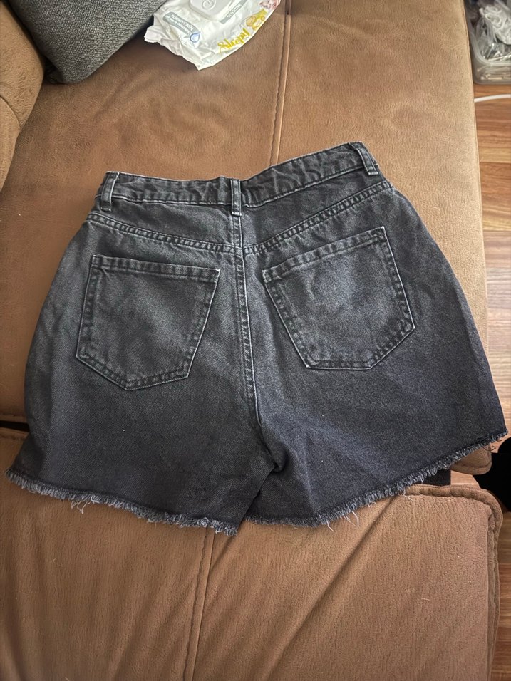 Gri Mini Denim Şort - Görsel 2