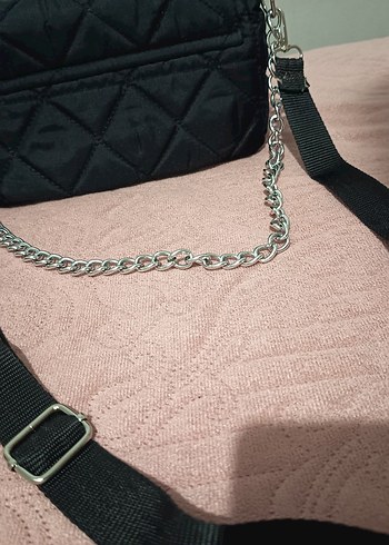 Zincir Detaylı Siyah Kadın Çanta - Görsel 2