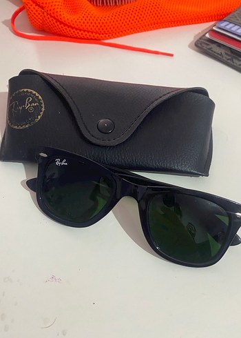 Ray Ban Ray-Ban Siyah Parlak Kadın Güneş Gözlüğü