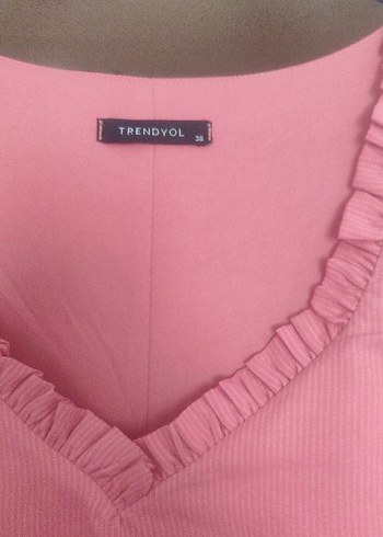 Trendyol & Milla Pembe Midi Keten Elbise, V Yaka, Fırfırlı 38.40 beden uyumludur